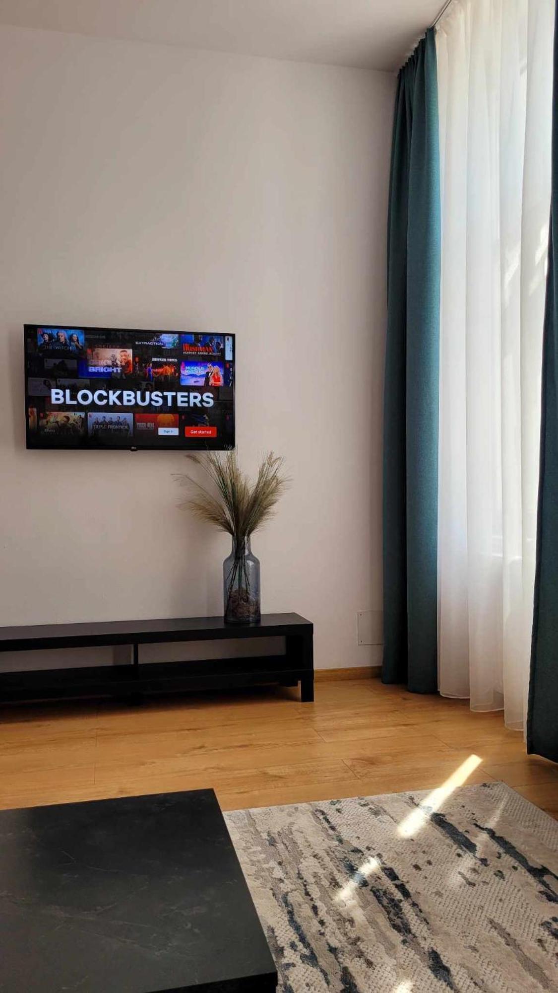 Urban Six Apartments Făgăraş Eksteriør bilde