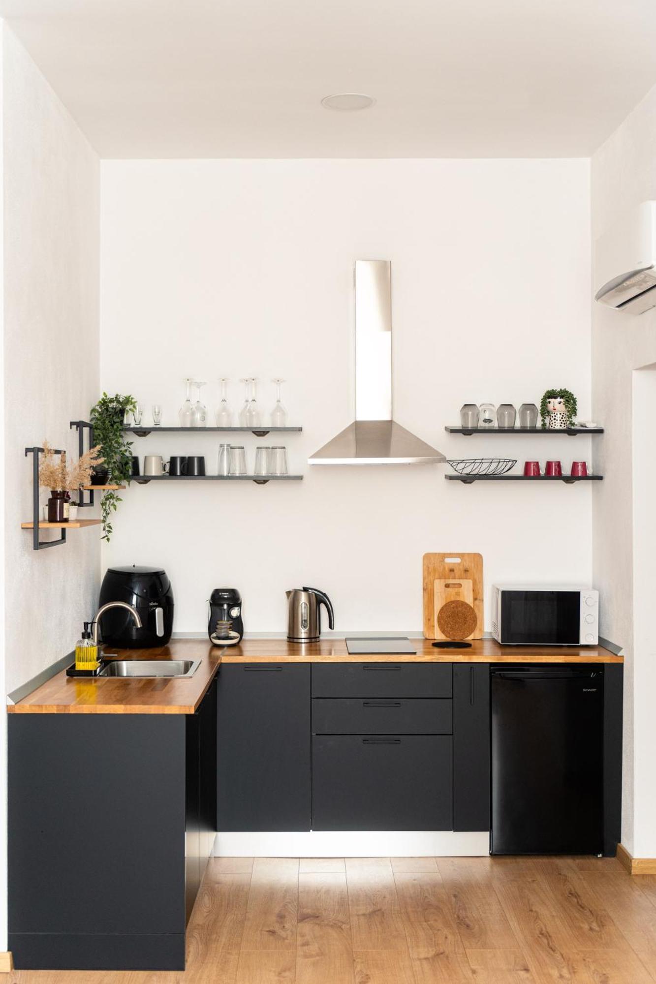 Urban Six Apartments Făgăraş Eksteriør bilde