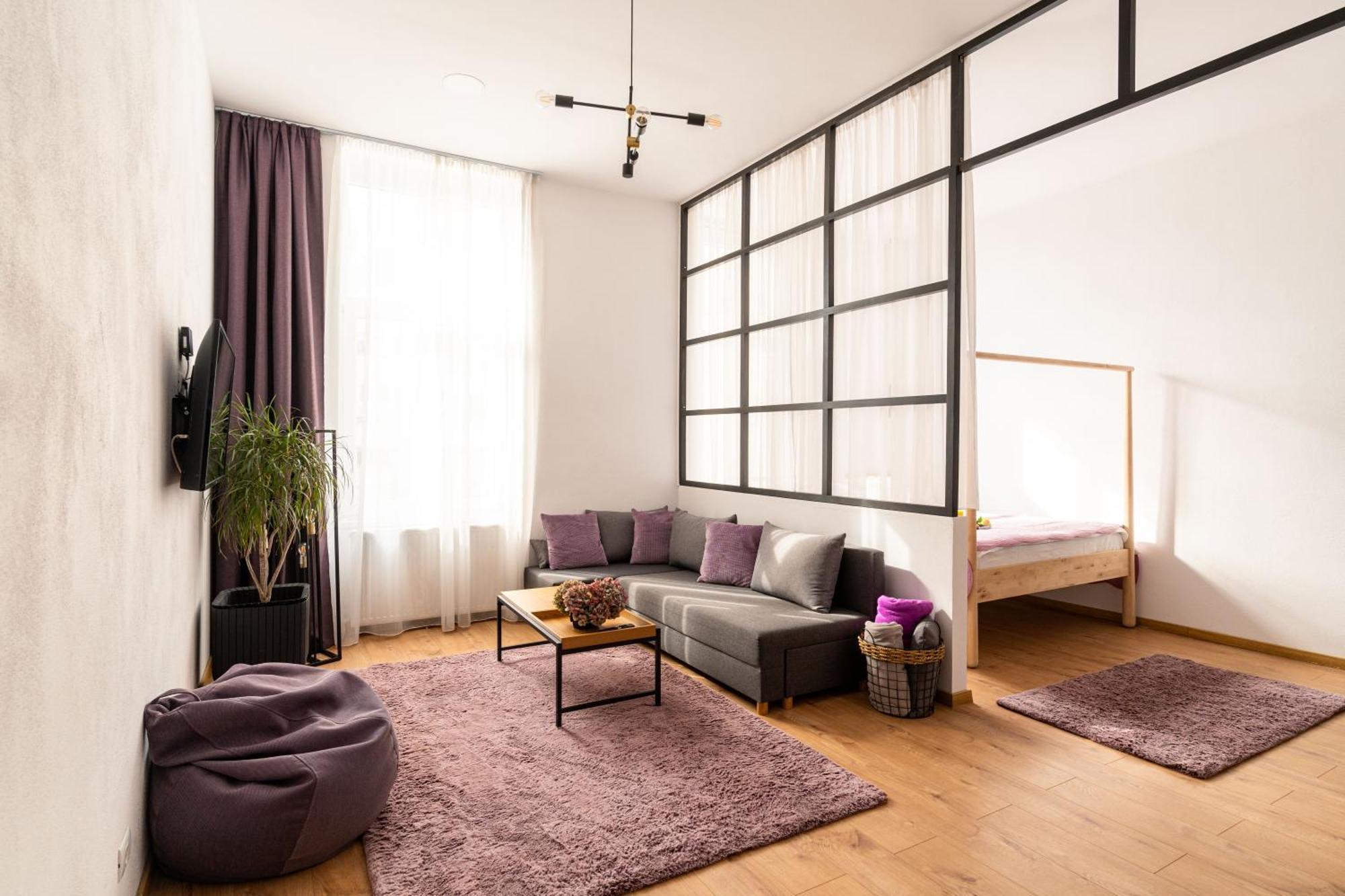 Urban Six Apartments Făgăraş Eksteriør bilde